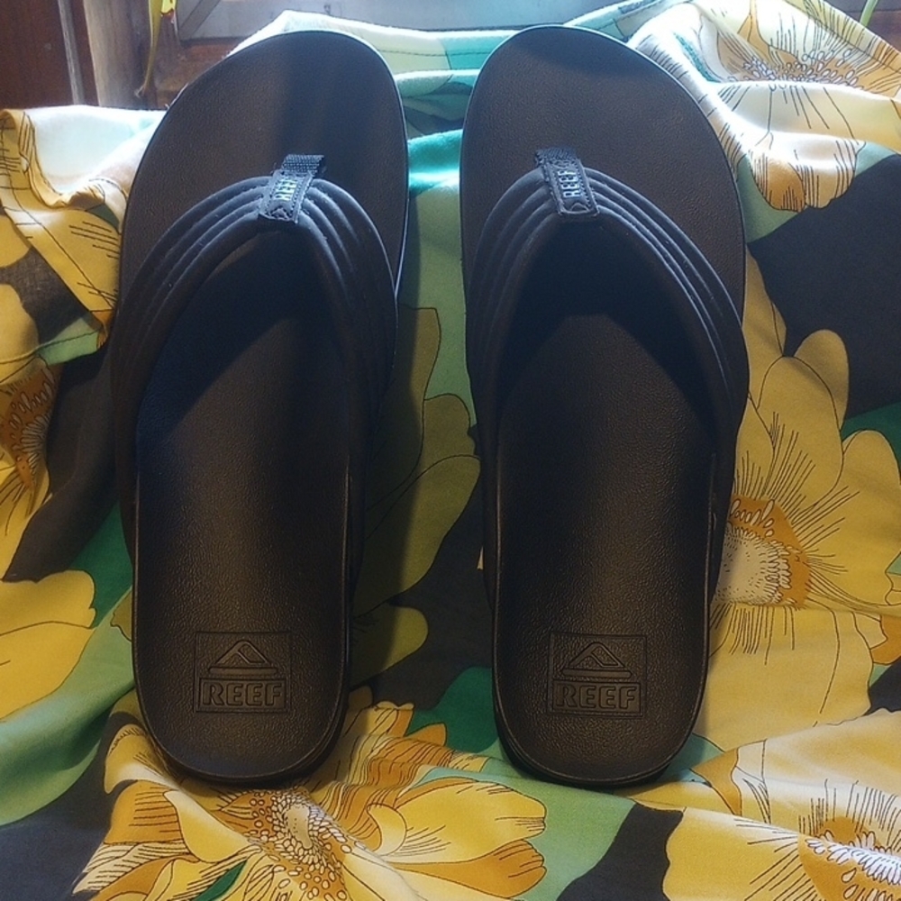 Reef Kaia Black